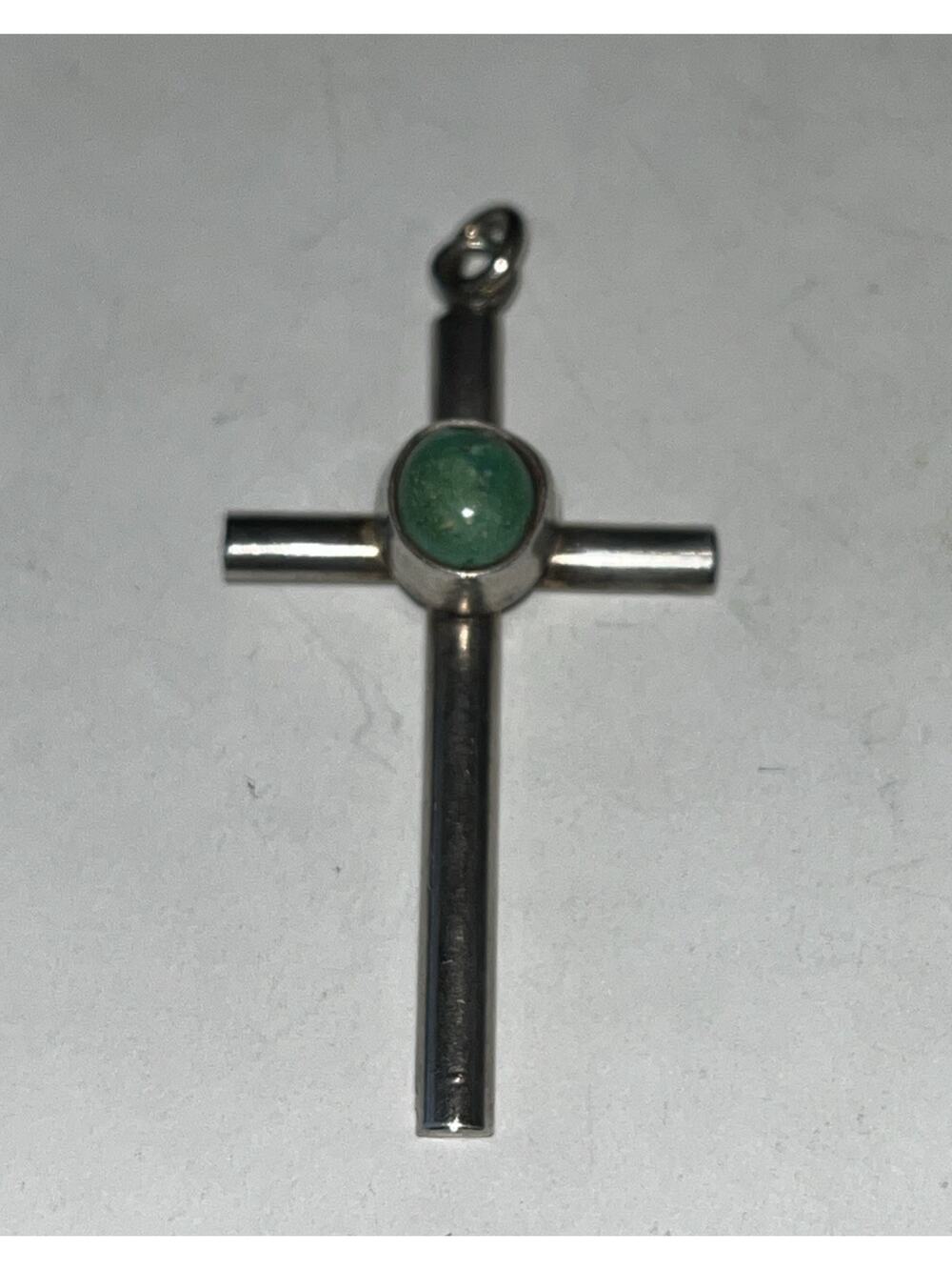 Signed Silver Green Stone Crucifix Cross Simple Minimalist Pendant
